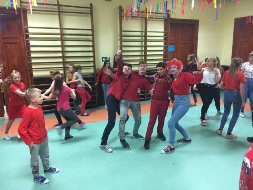 52033989 853123971697620 3953924451493478400 n